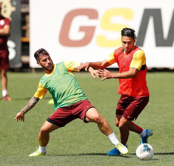 Galatasarayın yeni transferi Falcaodan dev gelir İşte o rakam...