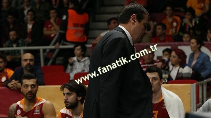 Taraftarlar ile Ergin Ataman arasında gerilim