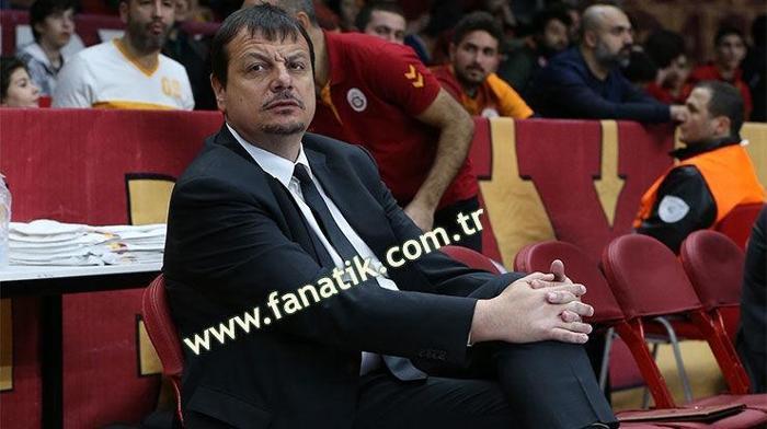 Taraftarlar ile Ergin Ataman arasında gerilim