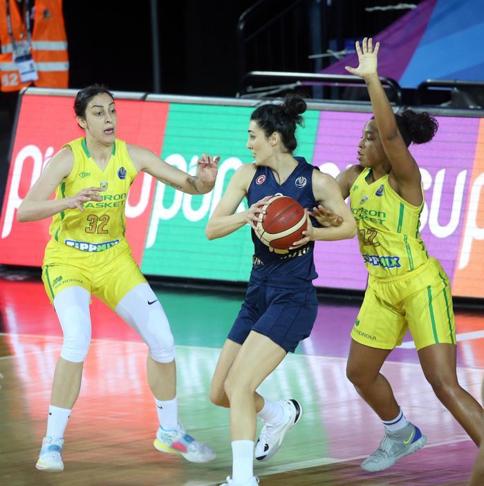 Sopronu mağlup eden Fenerbahçe, Kadınlar EuroLeaguede üçüncü oldu