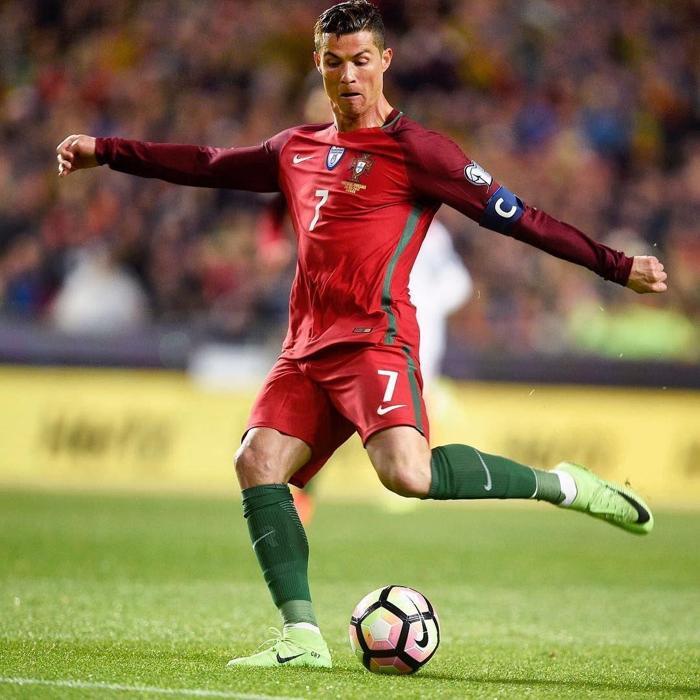 Cristiano Ronaldo ile Erika Canella arasındaki mesajlar sızdı