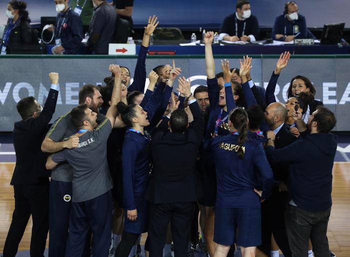 Sopronu mağlup eden Fenerbahçe, Kadınlar EuroLeaguede üçüncü oldu