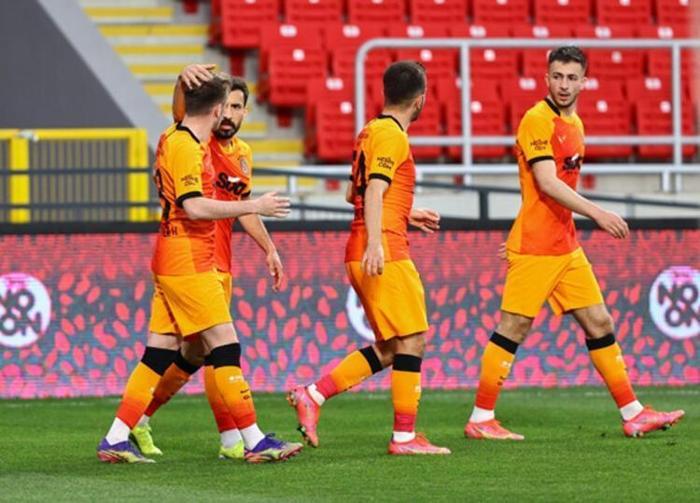 Son dakika Galatasaray haberi Mustafa Cengizden Arda Turana özür telefonu