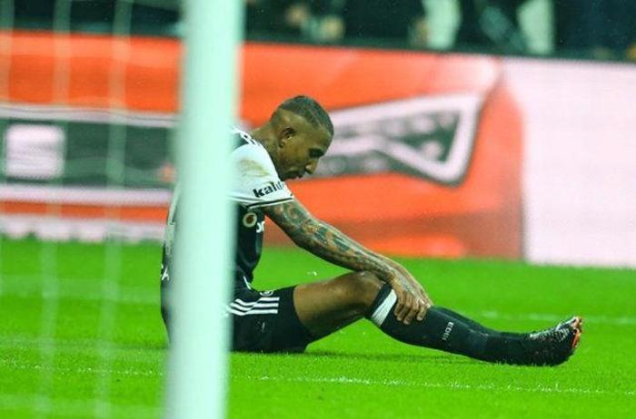 Taliscaya sert tepki: Burası sirk değil