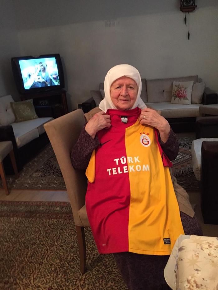 Evdeki Fanatikler