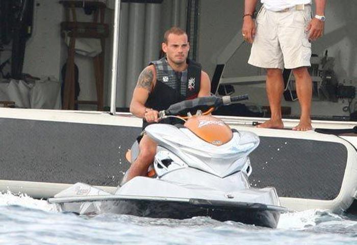 Galatasarayın yeni yıldızı Sneijder