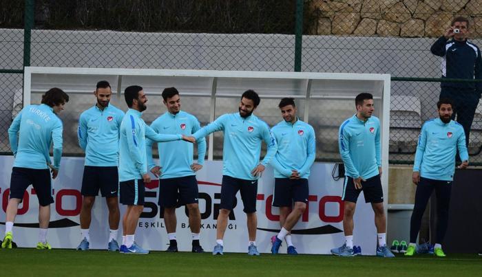 Millilerin zor anları