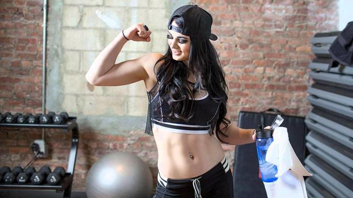 Seks kasedi internete sızan Paige ringlere geri dönüyor