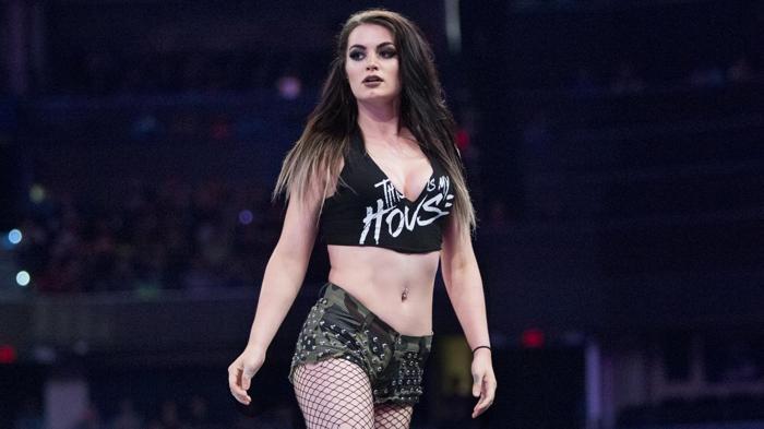 Seks kasedi internete sızan Paige ringlere geri dönüyor