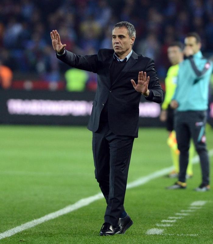 Ersun Yanal nişanlandı