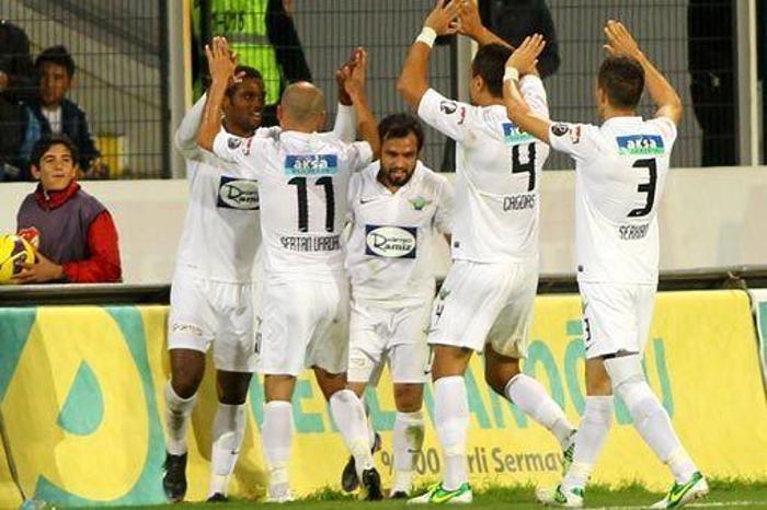 İLK YARININ EN SON SIRADAKİ TAKIMI