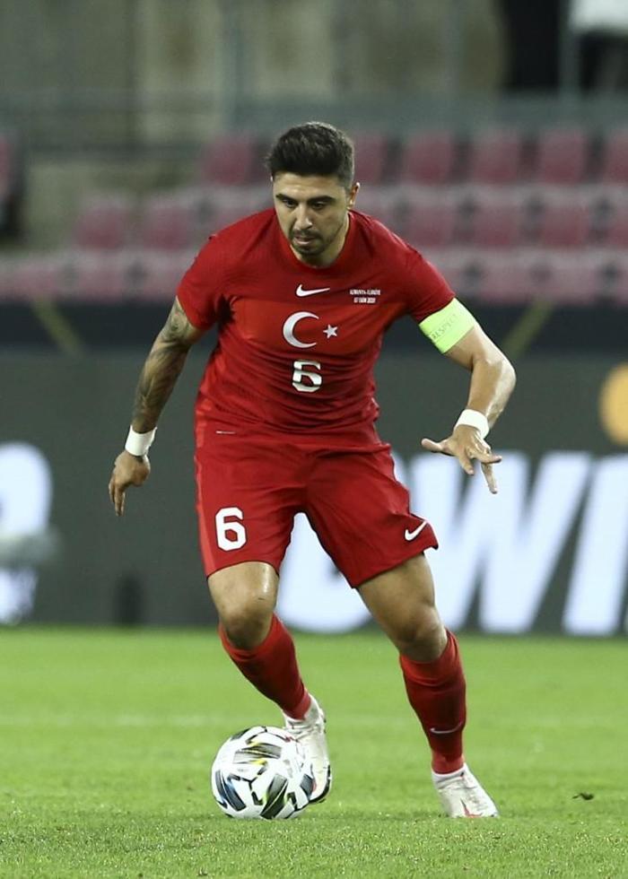 Bambaşka bir Ozan Tufan... Nereden nereye...