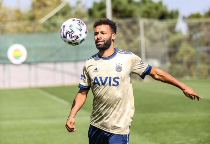 SON DAKİKA Fenerbahçede Trabzonspor maçı öncesi flaş Gökhan Gönül kararı