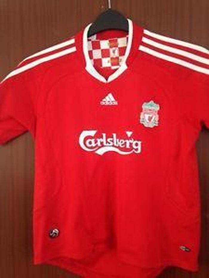 Liverpoolun son 20 yılda giydiği unutulmaz formalar