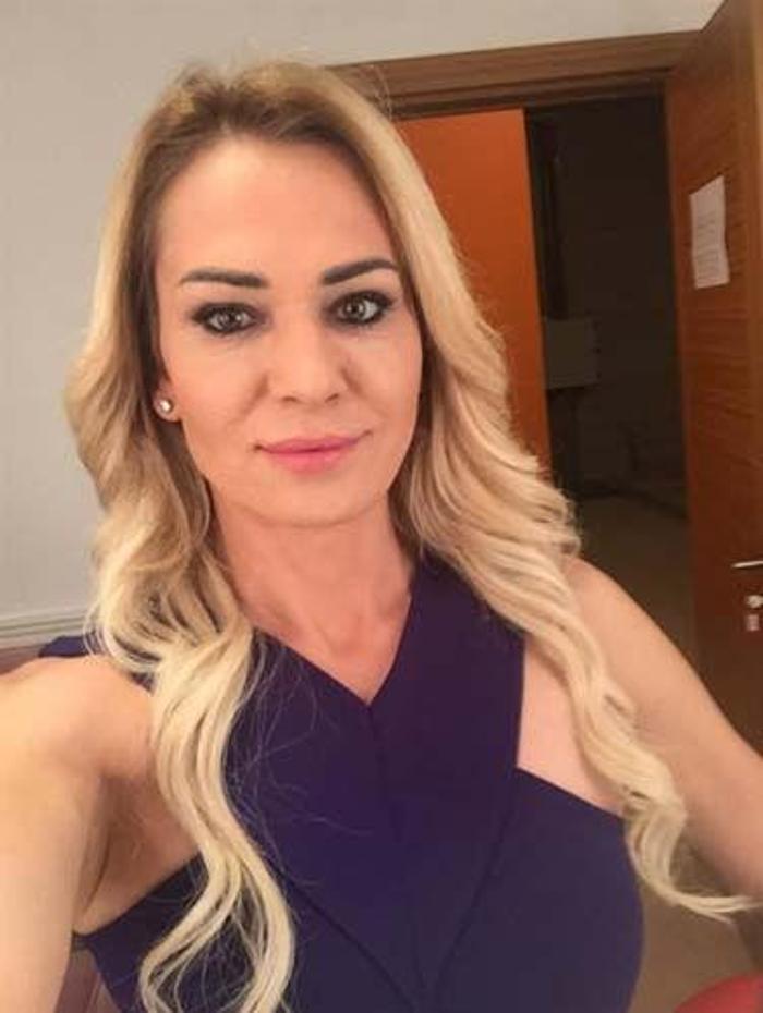 Nagihan Karadere sporu bırakıyor