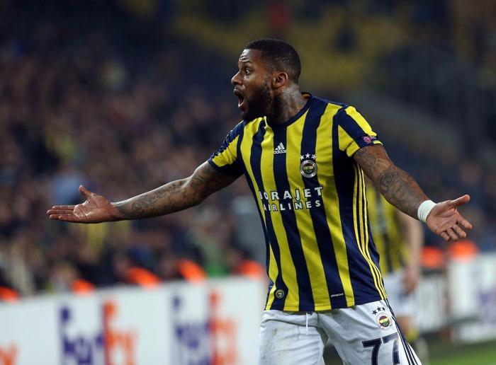 Fenerbahçede 5 ismin bileti kesildi