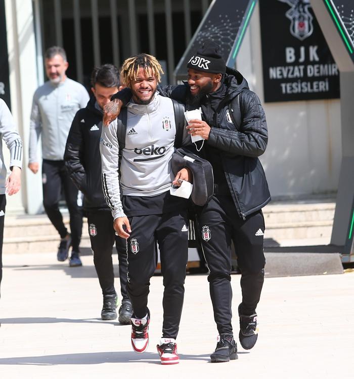 Son dakika Beşiktaşta Sergen Yalçın kararını verdi Erzurumspor - Beşiktaş muhtemel 11ler...