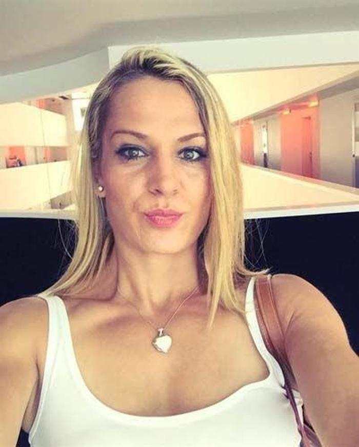 Nagihan Karadere sporu bırakıyor