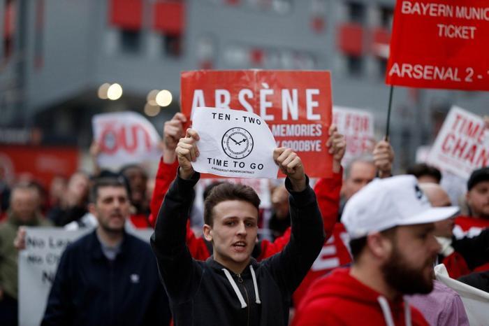 Arsene Wenger Arsenalde kalmak istiyor