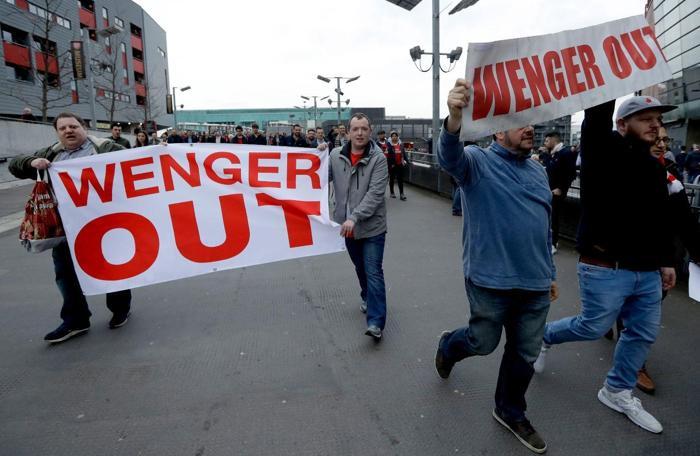 Arsene Wenger Arsenalde kalmak istiyor