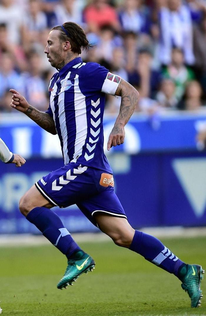 Alexis - Alavés (400 Bin €)