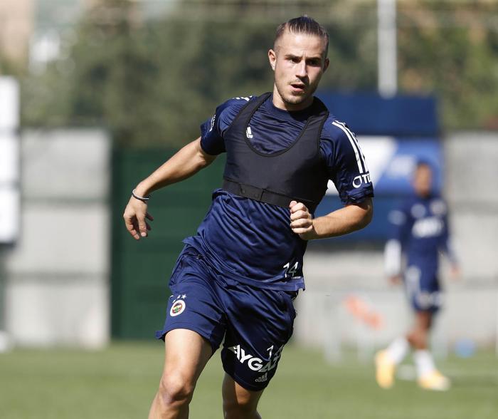 Fenerbahçede Pelkas ilk idmanına çıktı