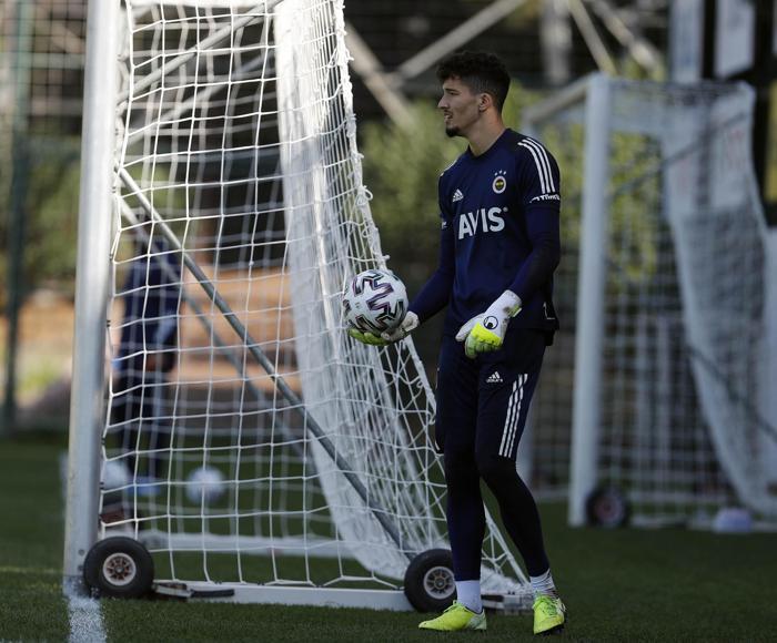 Fenerbahçede Pelkas ilk idmanına çıktı