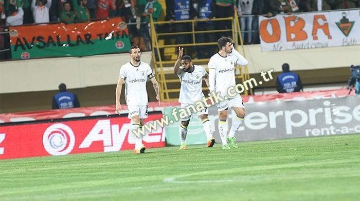 Aytemiz Alanyaspor-Fenerbahçe maçında kareler