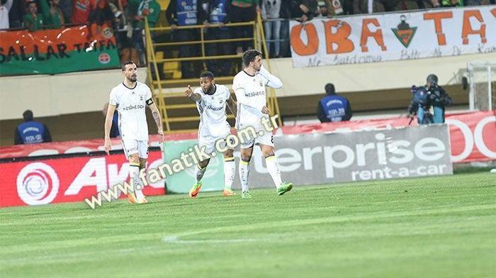 Tartışmadan sonra Lens savunmaya döndü