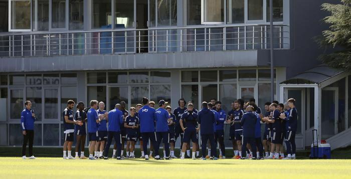 Fenerbahçede Pelkas ilk idmanına çıktı