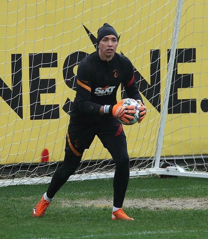 Fatih Terimden sürpriz karar Galatasarayın Karagümrük muhtemel 11i...