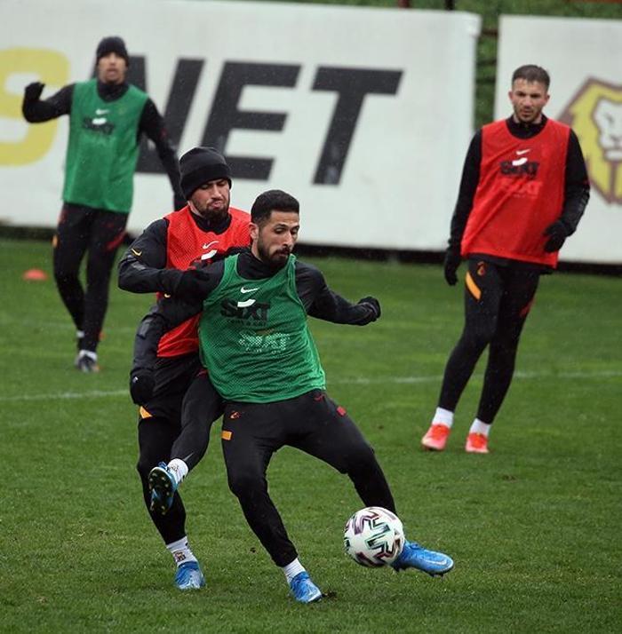 Fatih Terimden sürpriz karar Galatasarayın Karagümrük muhtemel 11i...
