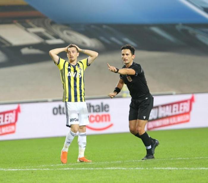 SON DAKİKA Fenerbahçede Erol Bulut krizi ortaya çıktı Sözleşme fesih sorunu