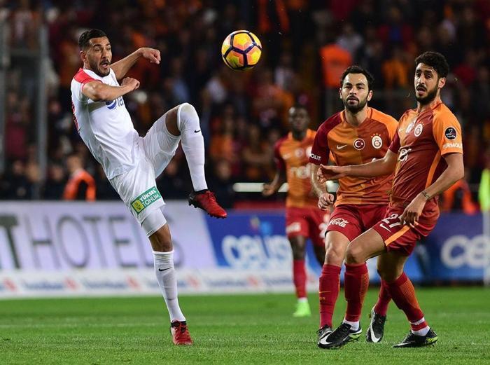 Mehmet Demirkol: Sneijderden teknik direktörlüğü alıp Tudora verdiler