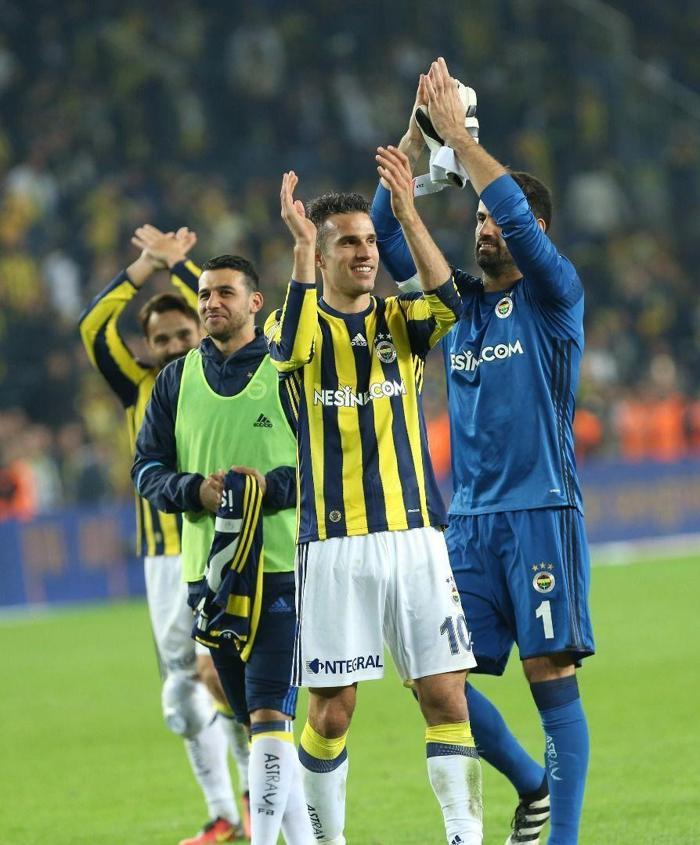 Van Persie ve Sneijderin 90 dakikası İstanbulda lüks bir daire