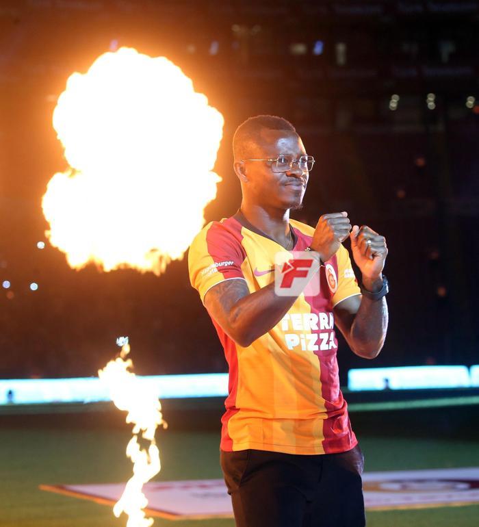 Galatasaray son dakika... Abdurrahim Albayrak, Falcaoyu bırakmadı