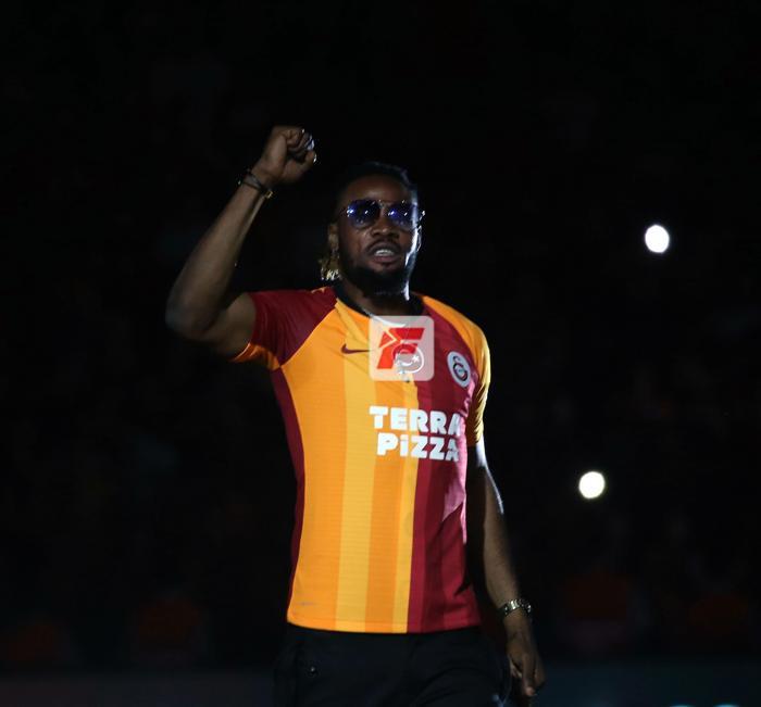 Galatasaray son dakika... Abdurrahim Albayrak, Falcaoyu bırakmadı