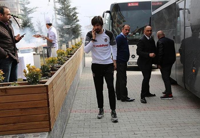 Üç büyüklerde forma giyen oyuncuların yıllık ücretleri