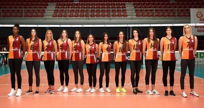 Galatasaray Bayan Voleybol Takımı modellik yaptı