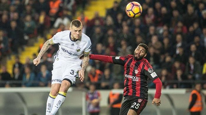 Üç büyüklerde forma giyen oyuncuların yıllık ücretleri