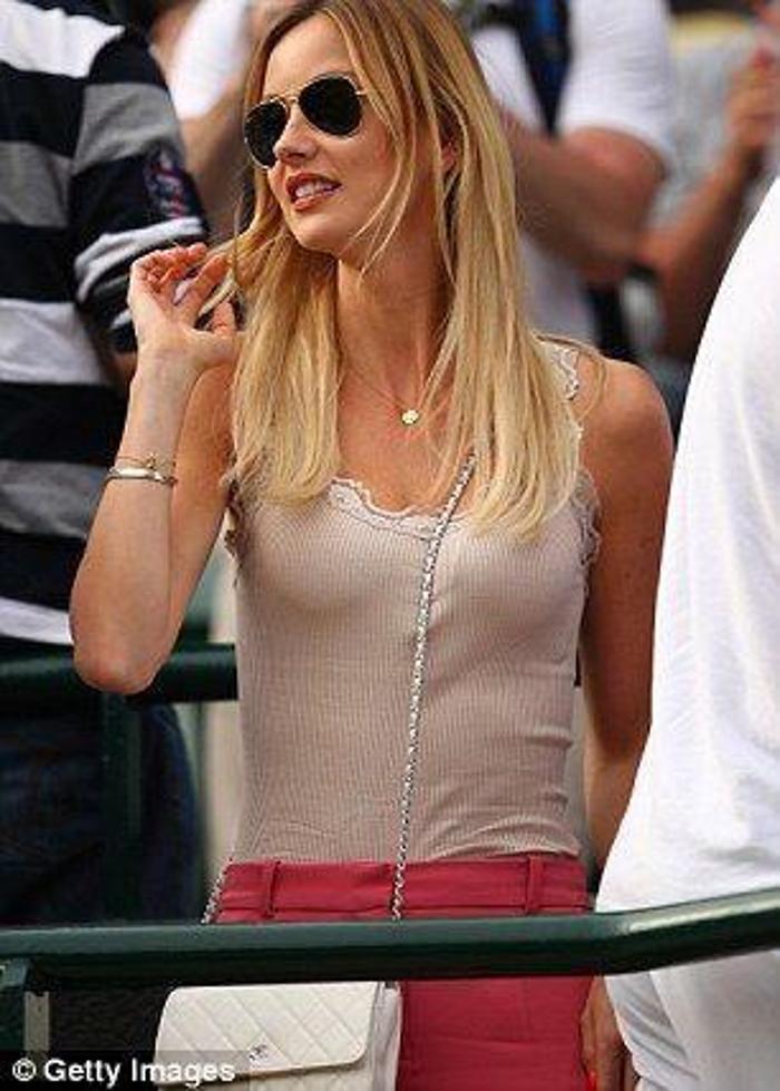 Tenisçi Tomas Berdych, Ester Satorova ile nişanlandı