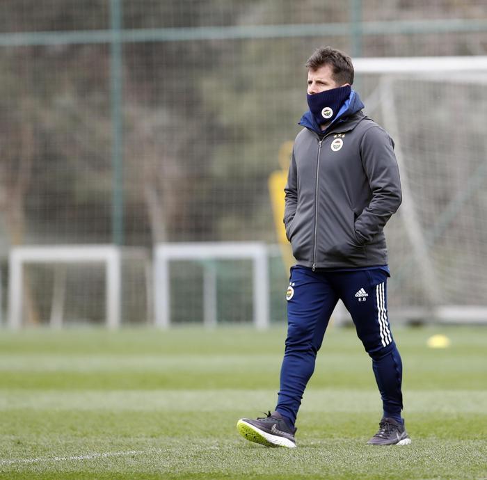 Fenerbahçede son dakika Emre Belözoğlu kararını verdi...