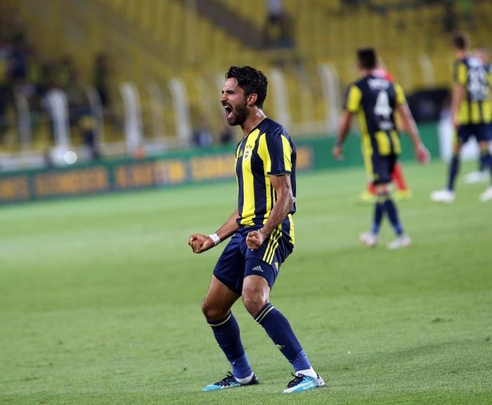 Fenerbahçe taraftarından Alper Potuka büyük tepki