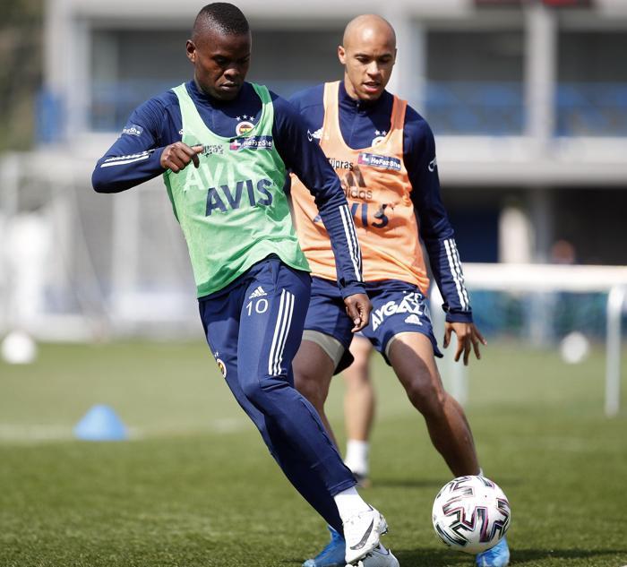 Fenerbahçede son dakika Emre Belözoğlu kararını verdi...