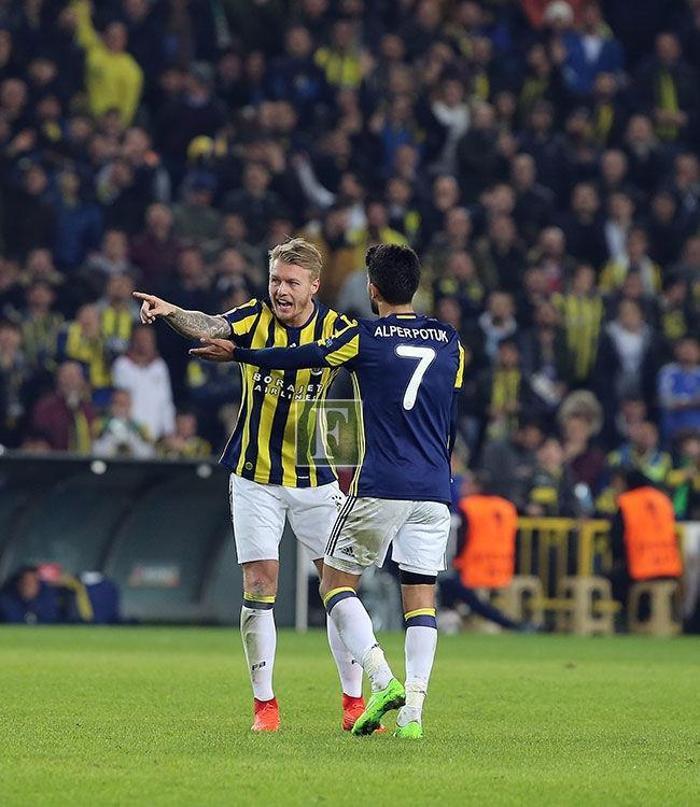 Rus spiker: Fenerbahçeli taraftarlar bir şeye tepki gösteriyor ama anlamadım