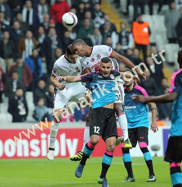 Beşiktaş - Hapoel Beer-Sheva maçından kareler