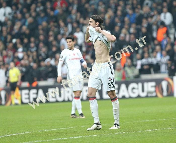 Beşiktaş - Hapoel Beer-Sheva maçından kareler
