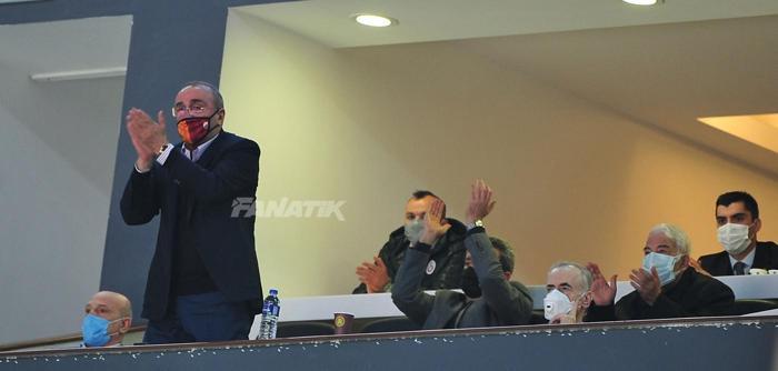 Fatih Terim, Galatasaray Basketbol Takımını yalnız bırakmadı
