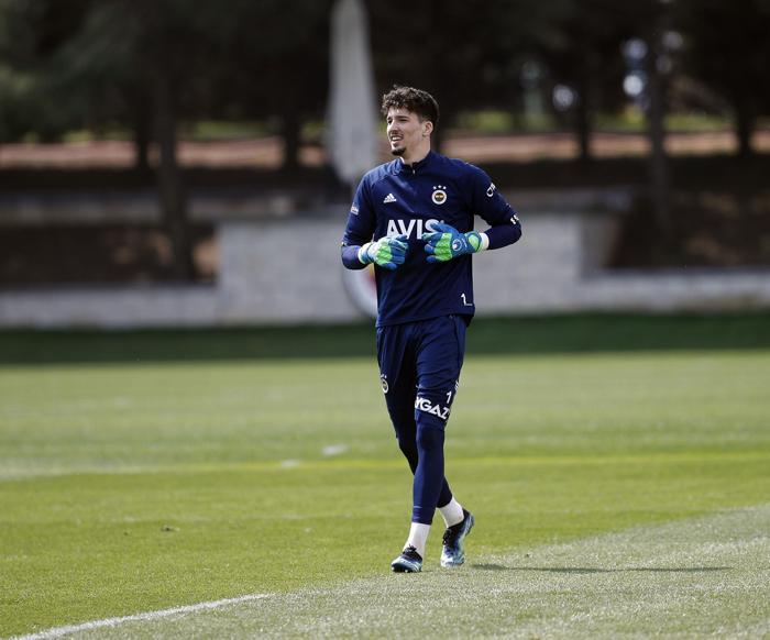Fenerbahçe idmanından kareler Yüzler gülüyor