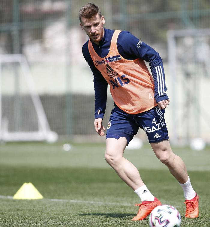 Fenerbahçe idmanından kareler Yüzler gülüyor